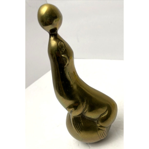 Vintage Brass Circus Seal on Ball 7.75 inches tall Figurine Statue - Picture 7 of 7